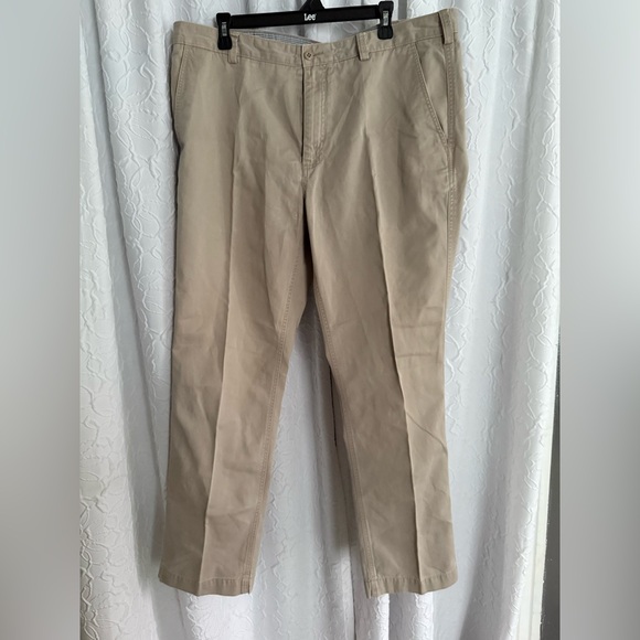 Daniel Cremieux(38x32)-Men's Khaki Chinos pants with a wide form - Picture 1 of 4